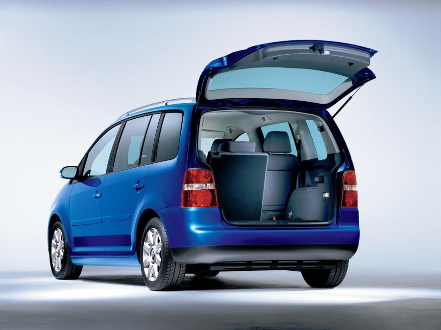  Volkswagen Touran 2.0 EcoFuel 2006 года  (фото 7 из 21)